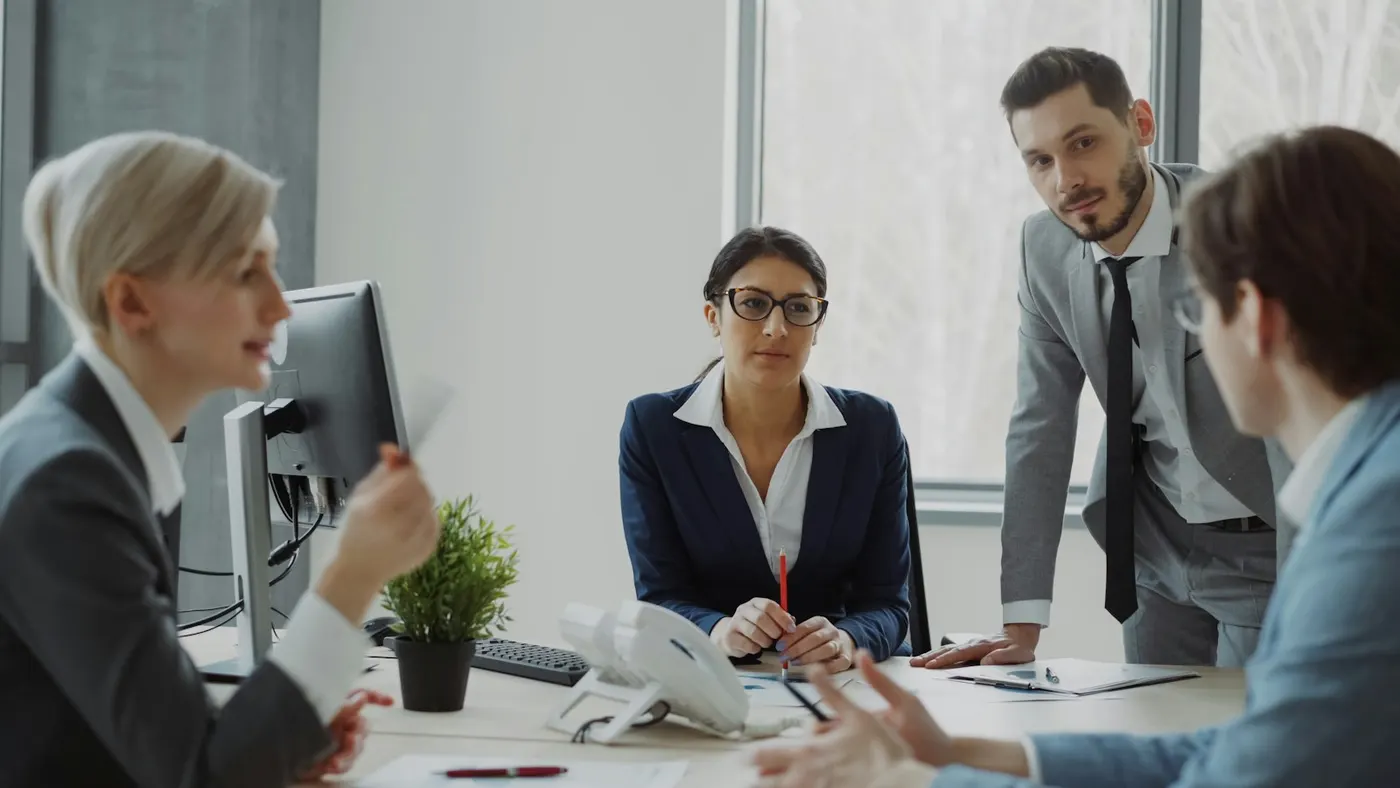 Reunião de trabalho entre advogados
